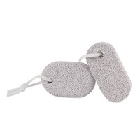 Râpe à pieds en pierre ponce de forme ovale avec corde de suspension, outil exfoliant pour lisser les talons et éliminer les callosités, lime à pieds portable