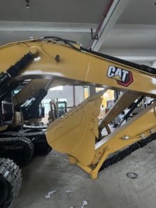 Excavadora Cat 320GX de segunda mano en oferta, máquina simple y estable para trabajos de terraplenes, carreteras, construcción municipal y general. - Product Image 2