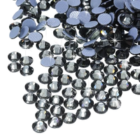 Strass thermocollants noir jais, cristaux de verre super brillants pour embellissement de vestes en jean style gothique streetwear, design Bling Pro