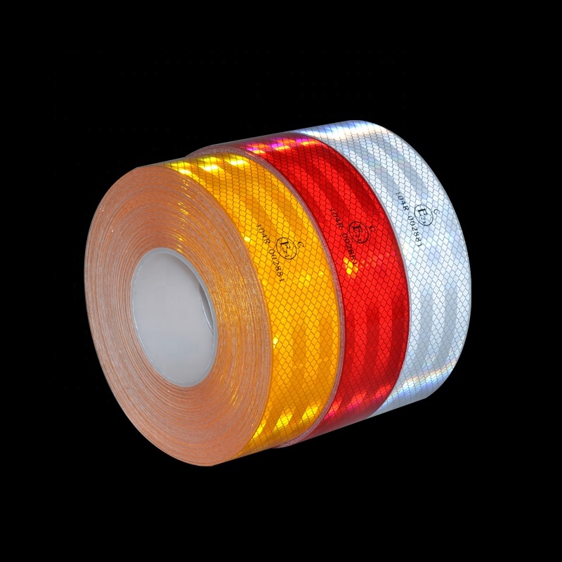 Dot C2 Red White Truck Light