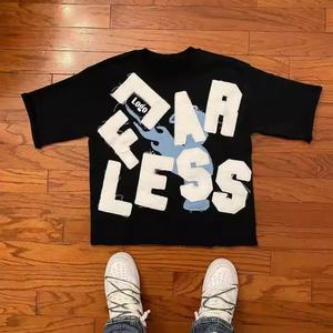 Camiseta de Hombre de Alta Calidad, Personalizada, Orgánica, 100% Algodón, Tejida, Estilo Desgastado, Corte Cuadrado, con Apliques Bordados y Hombros Caídos - Product Image 1