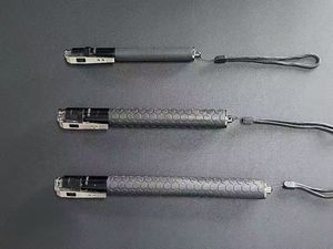Herramienta Legal de Autodefensa: Bastón Telescópico, Palo Retráctil de Tres Secciones Resistente a Cuchillos, Rompeventanas, Montable en Coche - Product Image 4