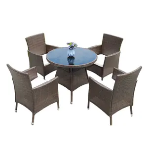 Le nuove sedie moderne del giardino del Patio del tavolo da pranzo di lusso della mobilia all'aperto del Rattan hanno messo la mobilia di vimini