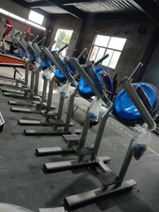 Máquina Abdominal Comercial Ajustable de Acero XINRUI con Funciones de Elevación de Cadera y Elevación de Piernas - Peso Máximo de Usuario 100 kg - Product Image 3