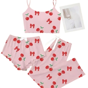 ชุดนอนผู้หญิงแบบสามชิ้น กางเกงขาสั้น ลายการ์ตูน สายเดี่ยว เสื้อผ้าใส่ในบ้าน เนื้อผ้านุ่ม ระบายอากาศได้ดี - Product Image 5