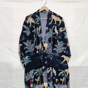 ชุดคลุมกิโมโนกำมะหยี่ลายป่าสีน้ำเงินกรมท่า เสื้อคลุมกำมะหยี่สำหรับดื่มชาตอนเช้า ชุดคลุมกำมะหยี่สำหรับเพื่อนเจ้าสาว เสื้อคลุมกำมะหยี่ผ้าฝ้ายสำหรับผู้หญิง - Product Image 1