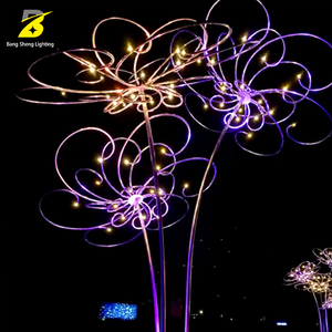 Sculpture florale LED personnalisable de grande taille - Lumière décorative extérieure programmable RVB pour centre commercial et complexe hôtelier - Product Image 3