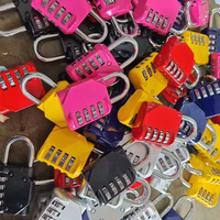 Candado de Combinación Reajustable de 4 Dígitos con Grillete Endurecido de Alta Calidad para Casilleros de Gimnasio y Armarios de Fitness con Logotipo Personalizado