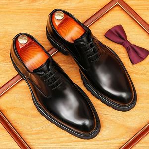 Bottes Martin montantes pour hommes en cuir véritable, style rétro britannique, à lacets, pour tenue professionnelle - Exclusif - Product Image 4