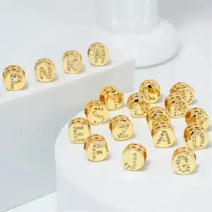 Y7911 ciondoli con lettere per la creazione di gioielli bracciali con lettere lettere dorate perline di distanziatore distanziale con pavé di fascino