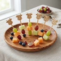 Piques à fruits en bambou amusantes en forme de vache, piques jetables pour fêtes, brochettes à cocktail en bambou approuvées LFGB FDA pour les collations de buffet