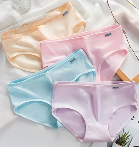 YCH Groothandel Goede Kwaliteit Goedkope Ondergoed Leveranciers Diverse Ondergoed Strings Kant Graffiti Buitenlandse Handel Dames Bloemige Onderbroek - Product Image 4