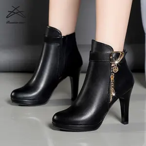 Hot Selling Vrouwen Winter Toevallige Zwarte Zip Up Dames Hakken Schoenen Hoge Dunne Hak Vrouwen Schoenen Enkellaarsjes