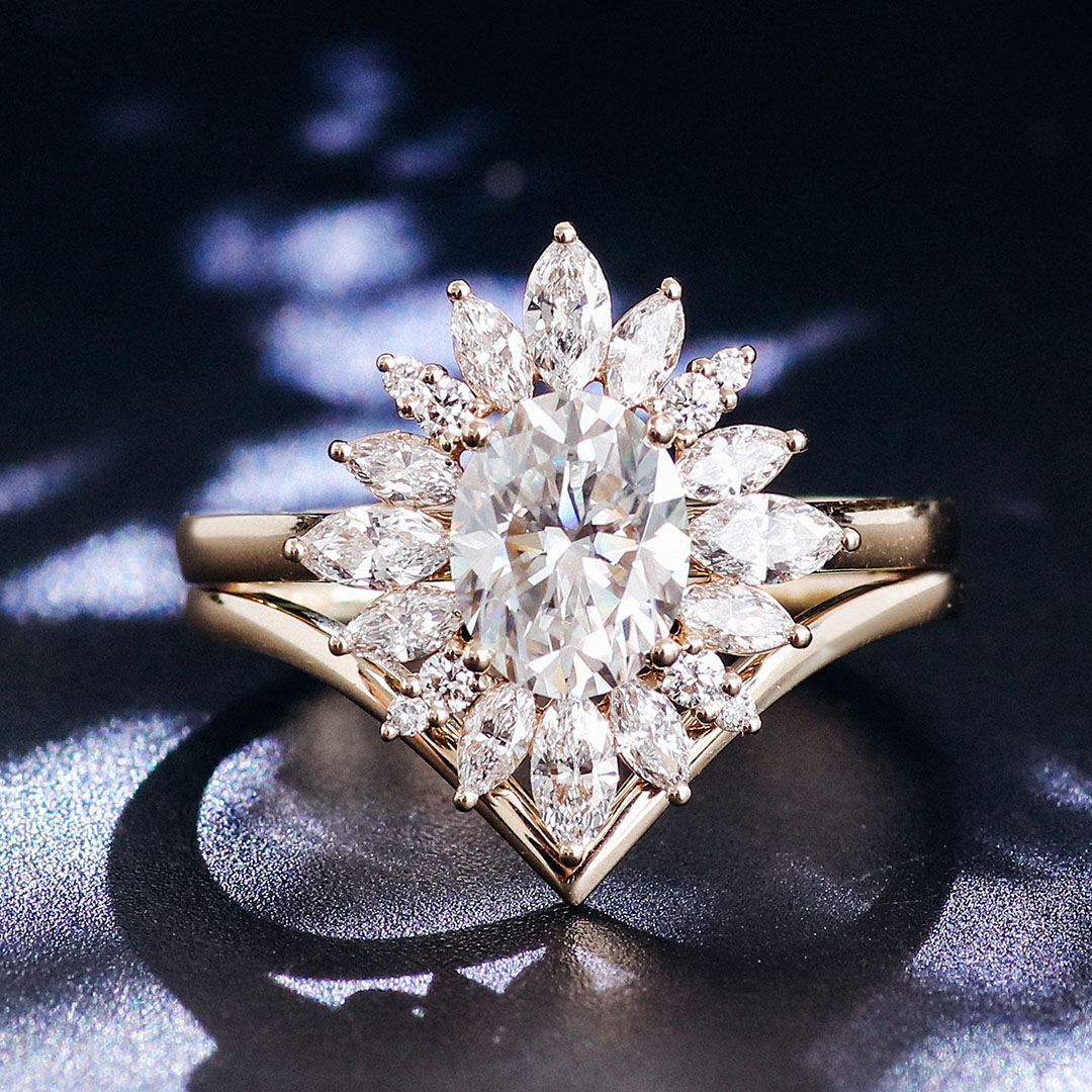 Anillo de oro amarillo de 14k con diamante moissanita