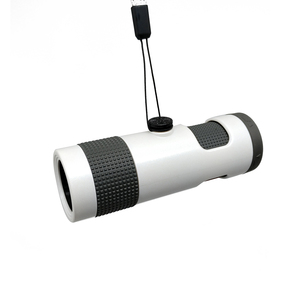 Mini Telescopio Plegable de Bolsillo con Zoom 10-30x21, Aleación de Aluminio, Alcance de 200m, Pequeño, Compacto y Ligero para Conciertos, Teatro y Ópera - Product Image 3