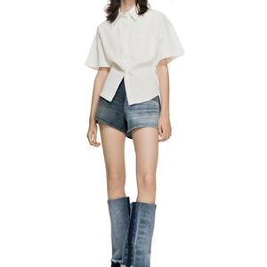 Shorts Vaqueros Casuales para Mujer, con Parches en Contraste de Color, Lavado Azul, 100% Algodón - Product Image 4