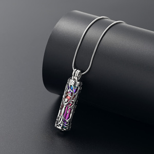 Cylindre Urne <span class=keywords><strong>Collier</strong></span> pour Cendres pour Femmes Hommes <span class=keywords><strong>Arbre</strong></span> <span class=keywords><strong>de</strong></span> <span class=keywords><strong>Vie</strong></span> Crémation Bijoux <span class=keywords><strong>Collier</strong></span> Mémorial Bijoux pour Cendres Pendentif - Product Image 4
