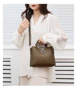 Bolsos de Mano de Moda para Mujer, Nueva Colección, Bolsos Cruzados de Piel Sintética, Estilo Retro, Versátiles, para Mamá - Product Image 4