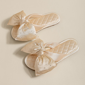 China Wedding Slippers Female Wedding Supplies Festive Couple Bow New Opening Red Factory Direct Sales - Product Image 2