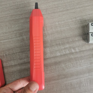 Rastreador de cables UT682D con tel., 2, 1, 2, 2, 2, 1 Línea par trenzado tono eléctrico y sonda 1 año de garantía - Product Image 4