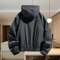 Vestes pour hommes en gros. Veste longue à capuche pour entraîneur sportif, couleur unie, idéale pour le patinage, la randonnée en plein air, veste tendance