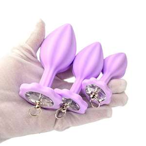 Nouveau violet fleur de prunier Silicone <span class=keywords><strong>Plug</strong></span> <span class=keywords><strong>Anal</strong></span> jouet sexuel adulte <span class=keywords><strong>laisse</strong></span> en métal Couple SM jouets - Product Image 3