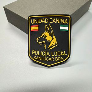 Patch en PVC souple 3D personnalisé avec logo, patch en caoutchouc de silicone PVC personnalisé à transfert thermique, patchs tactiques en PVC personnalisés avec Velcro thermocollant - Product Image 2