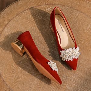 Sandalias de tacón con punta en punta de terciopelo rojo con decoración de perlas, zapatos elegantes para fiesta de boda, zapatos cómodos para mujer, sin cordones - Product Image 4