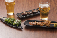 Assiette rectangulaire noire polie 100 % mélamine, texture pierre, style japonais Izakaya, pour brochettes et viande de fondue chinoise – Meilleure vente