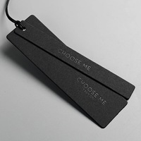 Étiquettes suspendues personnalisées en papier kraft imprimé, étiquettes noires, étiquettes volantes, étiquettes pour bijoux, pour marques de vêtements, vente en gros