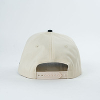 Casquette de baseball à 5 panneaux Yukaihe, profil moyen, avec patch personnalisé et visière incurvée pour les sports de plein air et l'usage quotidien