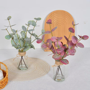 AromaLiving - Planta Artificial de Eucalipto Verde en Maceta de Vidrio, Bonsái de 33 cm, Arreglo Floral para Interiores, Decoración para Bodas y Fiestas - Product Image 1