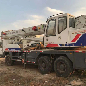 Used 30 Ton ZOOMLION Hydraulic Mobile Truck <b>Crane</b> QY30V with Hangfa <b>Engine</b> 35M Lifting Height and Mobile <b>Crane</b> Tyres - Product Image 1