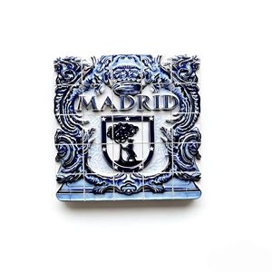Imán de Resina Personalizado de la <span class=keywords><strong>Sagrada</strong></span> <span class=keywords><strong>Familia</strong></span>, Imán 3D de Poliresina para Refrigerador, Mosaico de Gaudí, Barcelona, Venta al por Mayor - Product Image 4