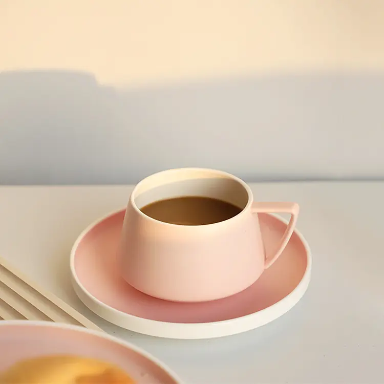 Скандинавский послеобеденный чай, чашка с латте, розовая матовая керамическая кофейная чашка с квадратным блюдце