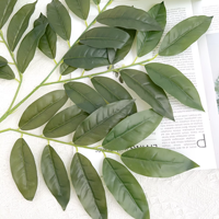 Feuilles de citron artificielles de haute qualité en plastique souple pour la décoration de mariages, la maison et l'aménagement paysager intérieur/extérieur