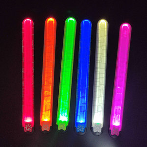 USB Sạc Slap Dây Đeo Cổ Tay Led Nhấp Nháy <span class=keywords><strong>Armband</strong></span> <span class=keywords><strong>Light</strong></span> <span class=keywords><strong>Up</strong></span> LED Slap Ban Nhạc - Product Image 3