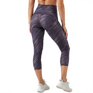 Pantalons de sport à séchage rapide tendance, avec logo personnalisé, sublimation, compression, taille haute, imprimés, leggings de fitness et de yoga pour femmes - Product Image 5