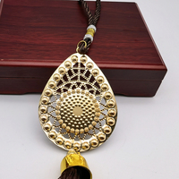 Cadeaux pampilles pendentifs de voiture avec perles motifs religieux personnalisés église gothique