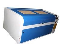 50w 60w 80w 100W 6040 Machine de gravure à la main au laser Machine de gravure au laser 80w Machine laser de gravure et de découpe