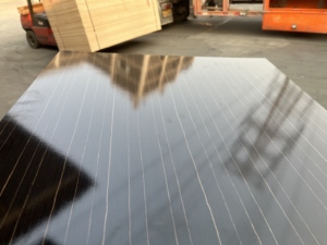 لوح ميلامين بتصميم عصري مقاس 4×8 بسطح لامع عالي اللمعان، من الألياف الخشبية E1 مقاوم للرطوبة لتزيين الأثاث الداخلي - Product Image 2