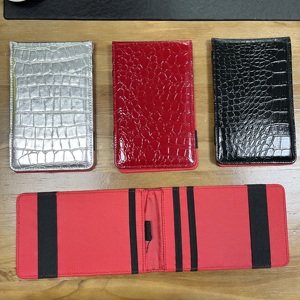 Alligator Pattern PU Leather <span class=keywords><strong>Golf</strong></span> Crocodile Pattern <span class=keywords><strong>Golf</strong></span> Scorecard Holder and Yardage Book Cover Case Protector - Product Image 1