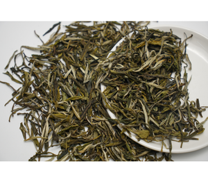 Thé vert Huang <span class=keywords><strong>Ya</strong></span> Cha de qualité supérieure, strictement conforme aux normes du marché européen, thé aux bourgeons jaunes aux normes européennes - Product Image 1