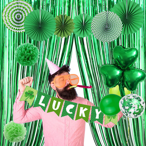 Set di Decorazioni per Festa di San Patrizio con Bandiera Cartoon, Ghirlanda, Sfondo Irlandese e Palloncini per Festival della Birra - Product Image 3