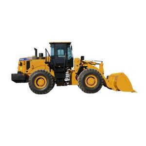 Chargeuse sur pneus de marque réputée, capacité de charge de 5,5 tonnes, 656G avec godet de 2,5 m³ - Product Image 1