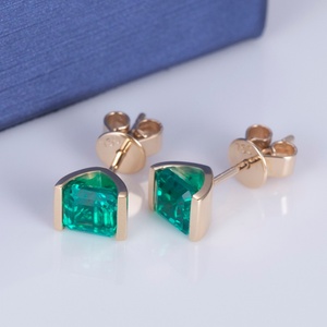 Joyería Messi, Aretes de Oro Amarillo de 18k con Esmeralda Cultivada en Laboratorio, Joyería de Moda para Mujer - Product Image 3