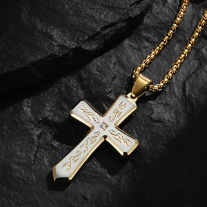Colliers de luxe pour hommes avec pendentif en acier inoxydable imperméable à l'eau sans ternissement en forme de flamme avec croix à la main chrétienne - Product Image 2