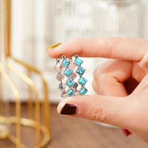 Pendientes de aro tipo aro con turquesa, engaste geométrico en oro blanco, estilo bohemio para mujer E3390 - Product Image 4