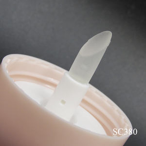 4-5g Tube de brillant à <span class=keywords><strong>l</strong></span>èvres rose avec logo privé personnalisé Emballage de récipient pour masque à <span class=keywords><strong>l</strong></span>èvres en plastique avec applicateur - Product Image 6