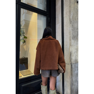 Abrigo de Lana Color Bronceado con Decoración de Botones, Corto, para Invierno y Otoño - Product Image 1